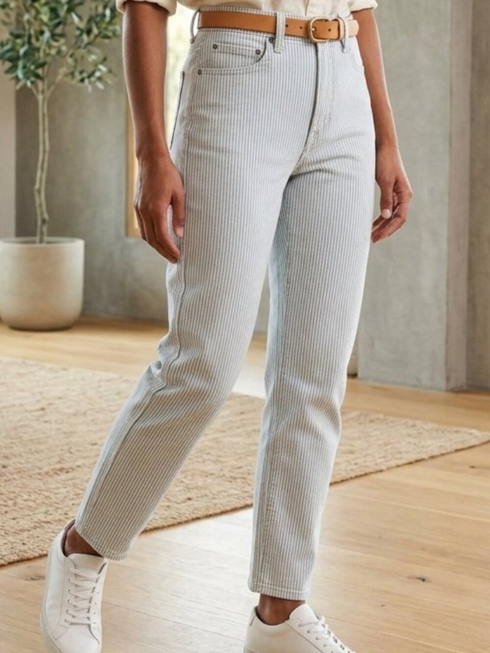 Old Navy Stripe High‎ Rise Straight Jeans Size 0